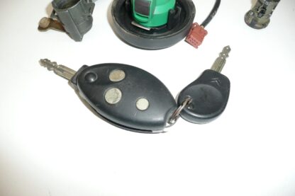 Set di serrature + 2 chiavi Citroën C5 05-07 4162HE - immagine 4