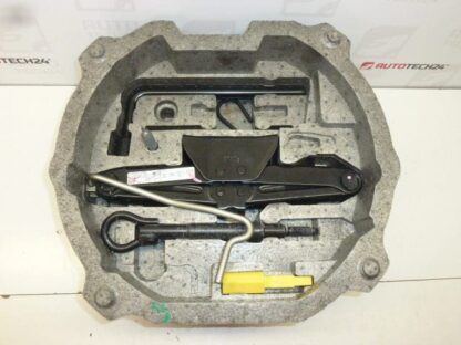 Strumento leva, chiave per ruote, occhiello di traino Citroën C5 X7 - immagine 4