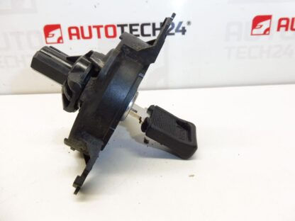 Tappo serbatoio + 1 chiave Peugeot 206 - immagine 2