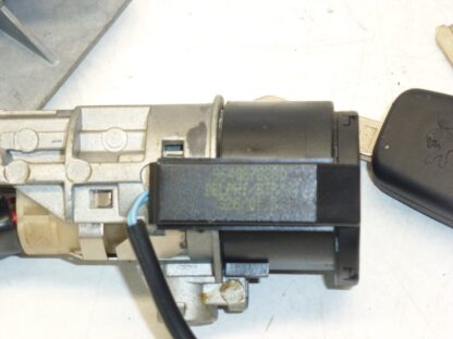 Set di serrature + 2 chiavi Peugeot 406 4162Z7 4162Z6 - immagine 2